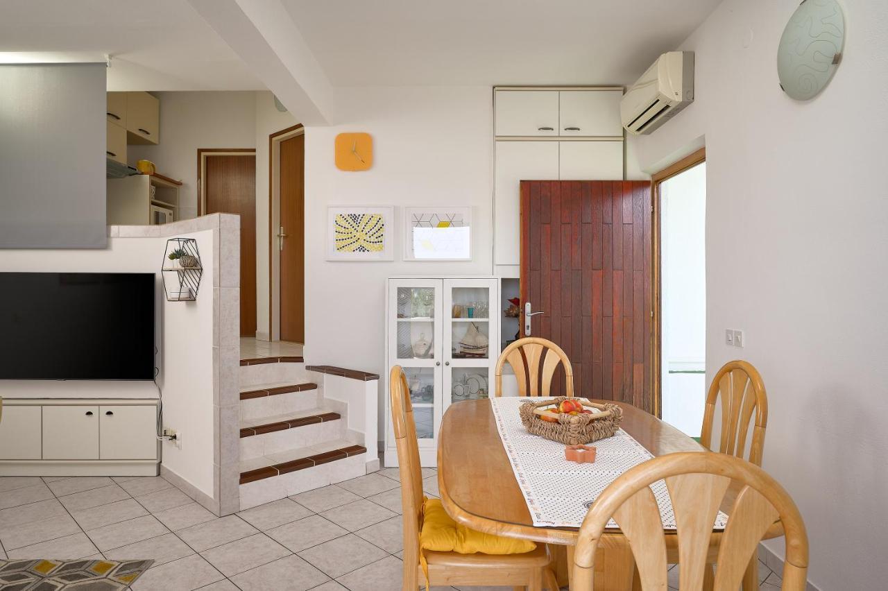 Tilla'S House Хвар Екстер'єр фото